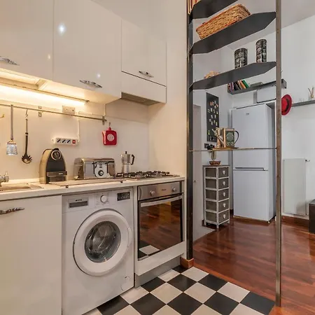 Lejlighed San Giovanni Stylish Flat *